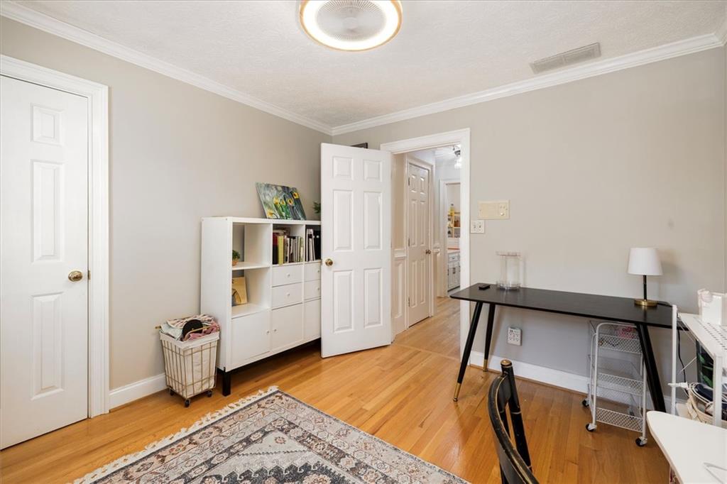 2086 Mountain Creek Court