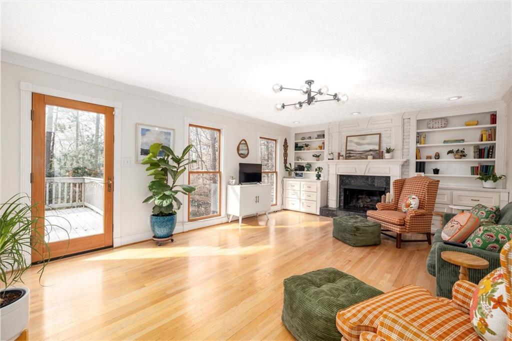 2086 Mountain Creek Court