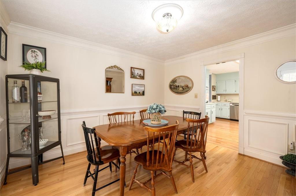 2086 Mountain Creek Court