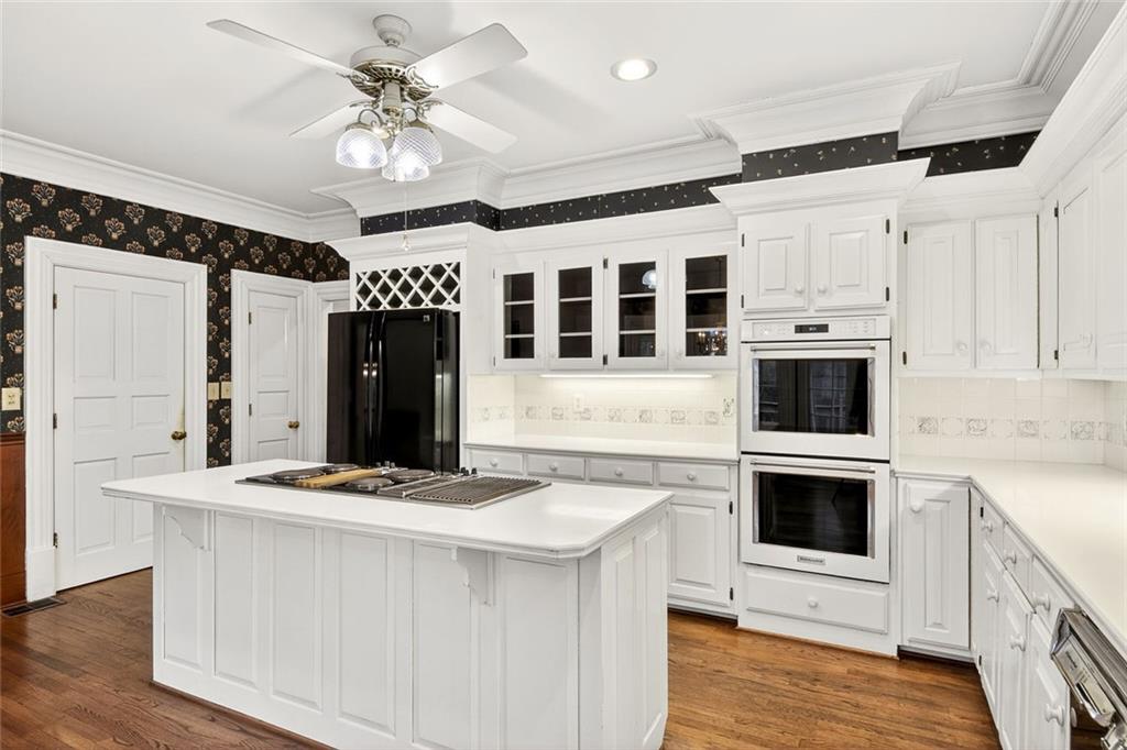 5523 Bahia Mar Circle