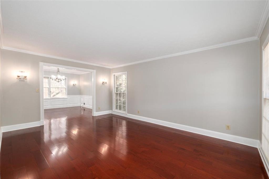 1594 Howell Highlands Drive