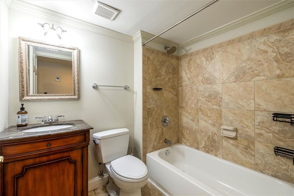 1594 Howell Highlands Drive