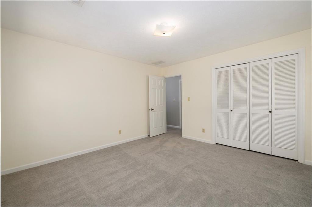 1594 Howell Highlands Drive