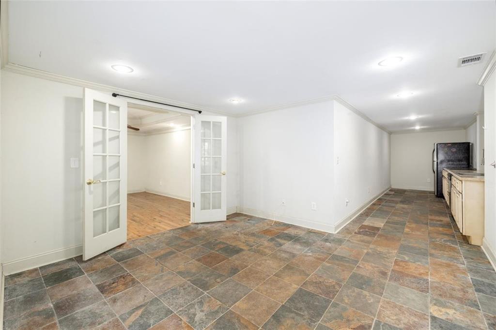 1594 Howell Highlands Drive