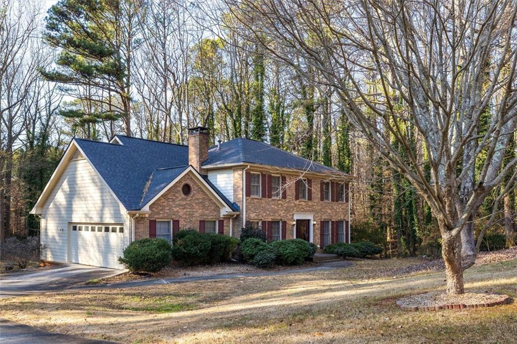 1594 Howell Highlands Drive