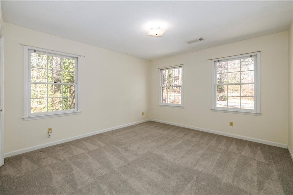 1594 Howell Highlands Drive