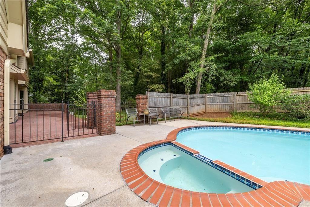 6088 Millstone Run