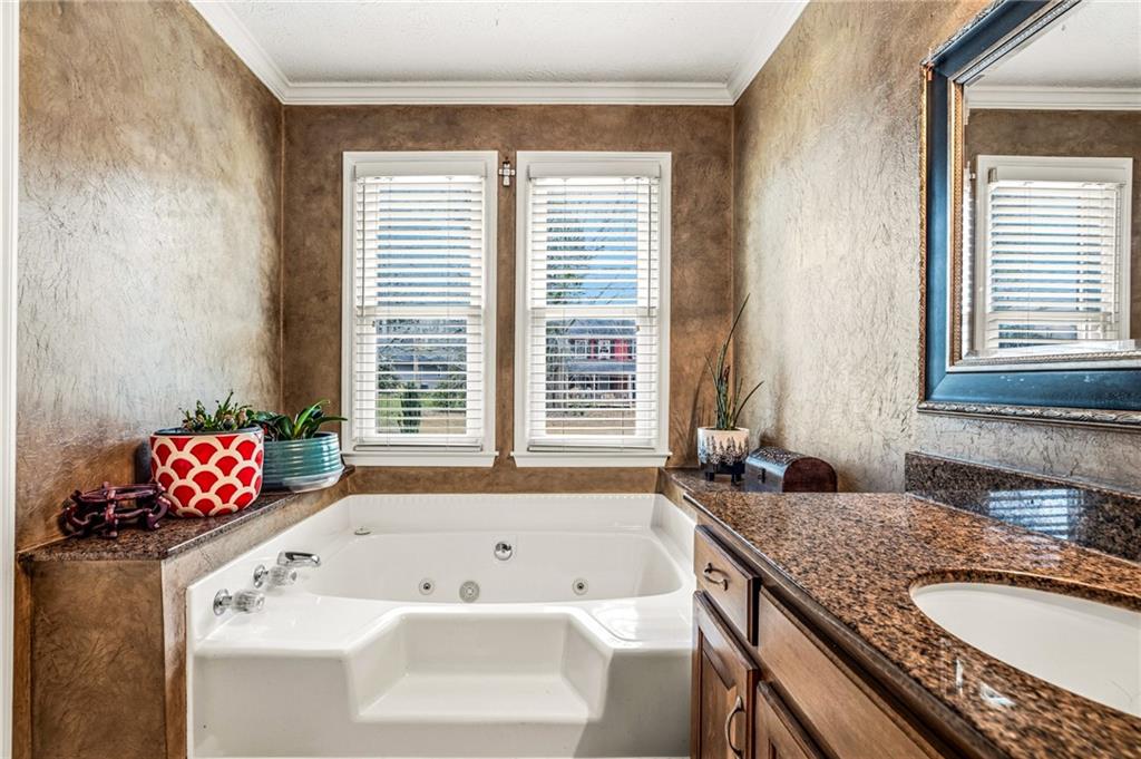 1975 Hunt Crossing Court