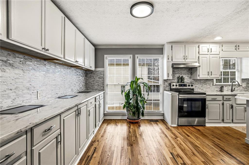 1975 Hunt Crossing Court