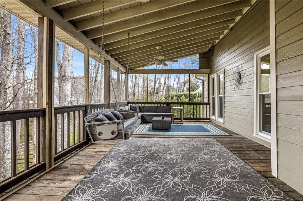 1975 Hunt Crossing Court