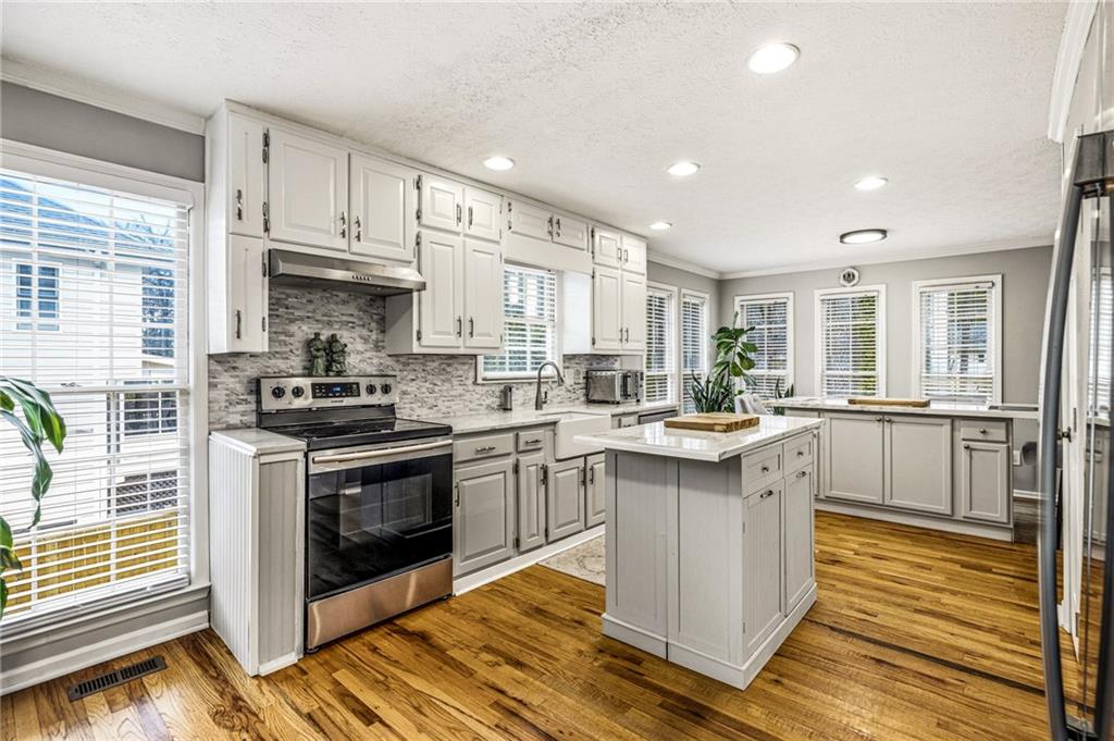 1975 Hunt Crossing Court