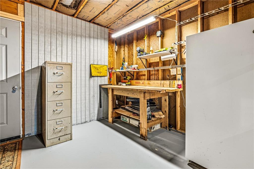 1975 Hunt Crossing Court