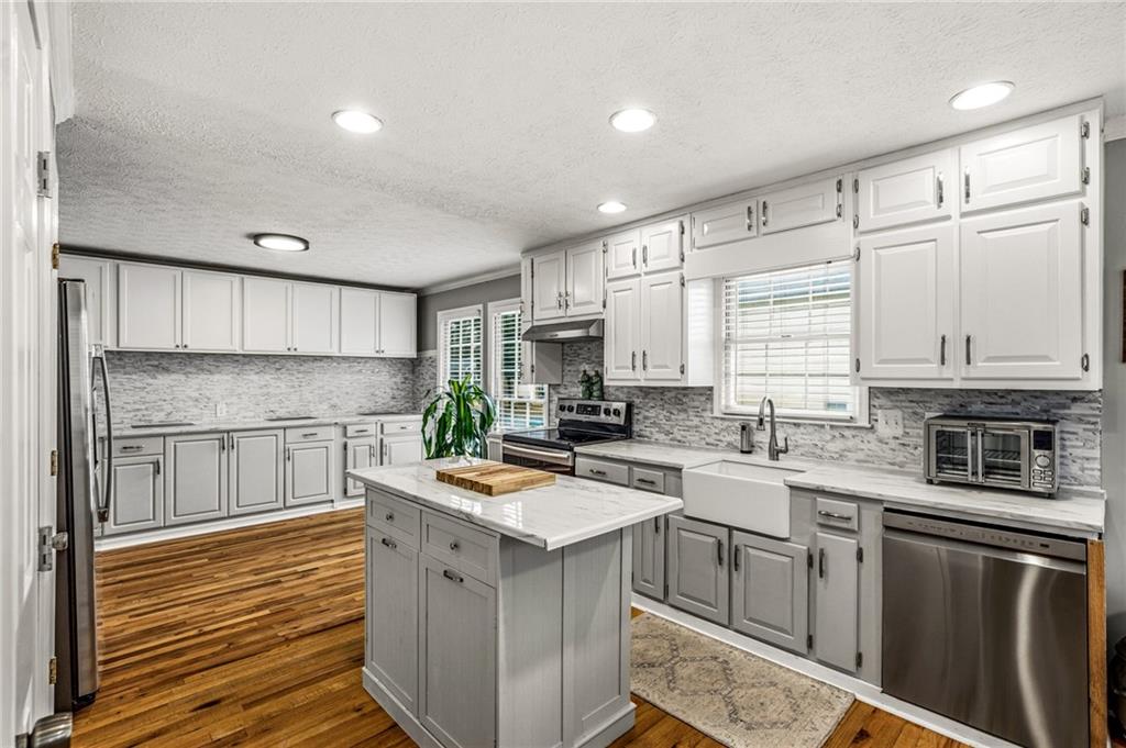 1975 Hunt Crossing Court