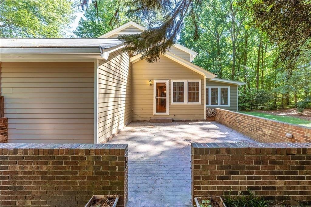 1942 Musket Court