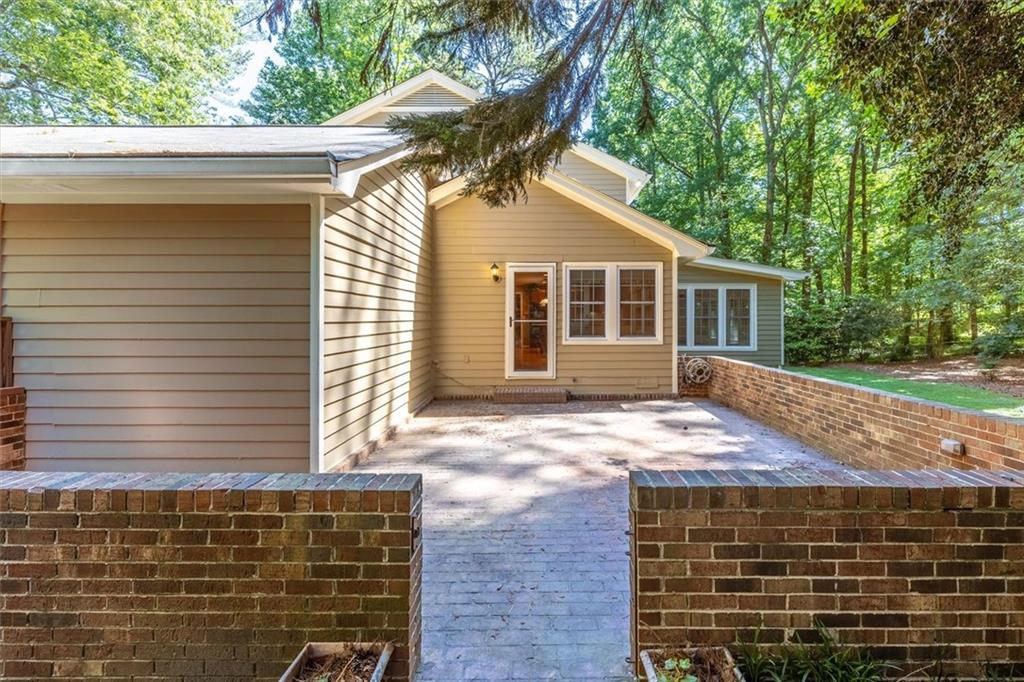 1942 Musket Court