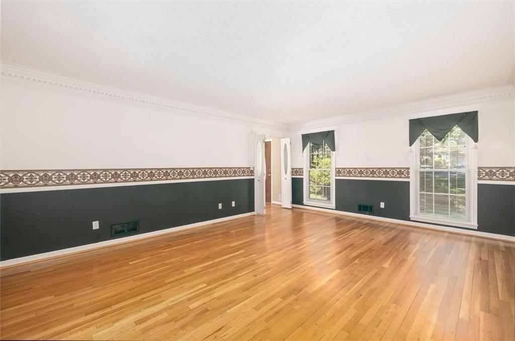 1942 Musket Court