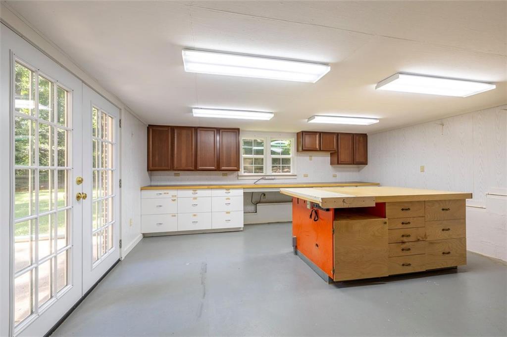1942 Musket Court
