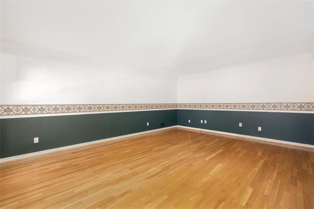 1942 Musket Court