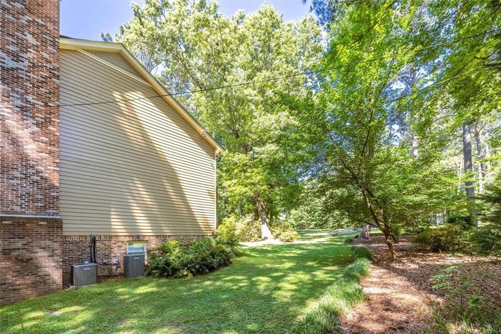 1942 Musket Court