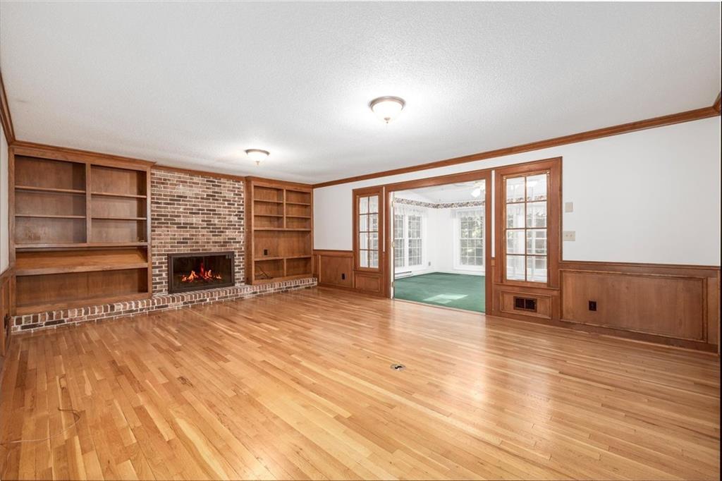1942 Musket Court