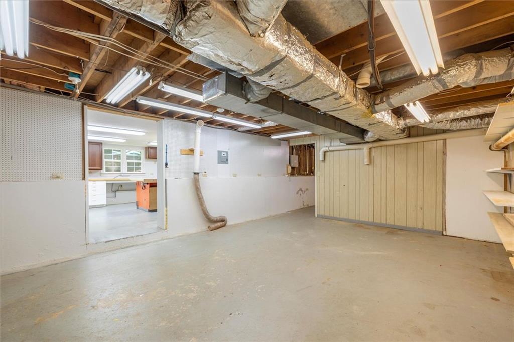 1942 Musket Court