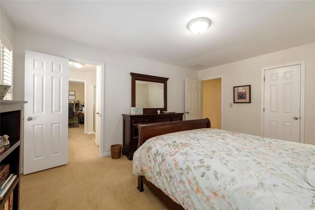 4890 Forestglade Court