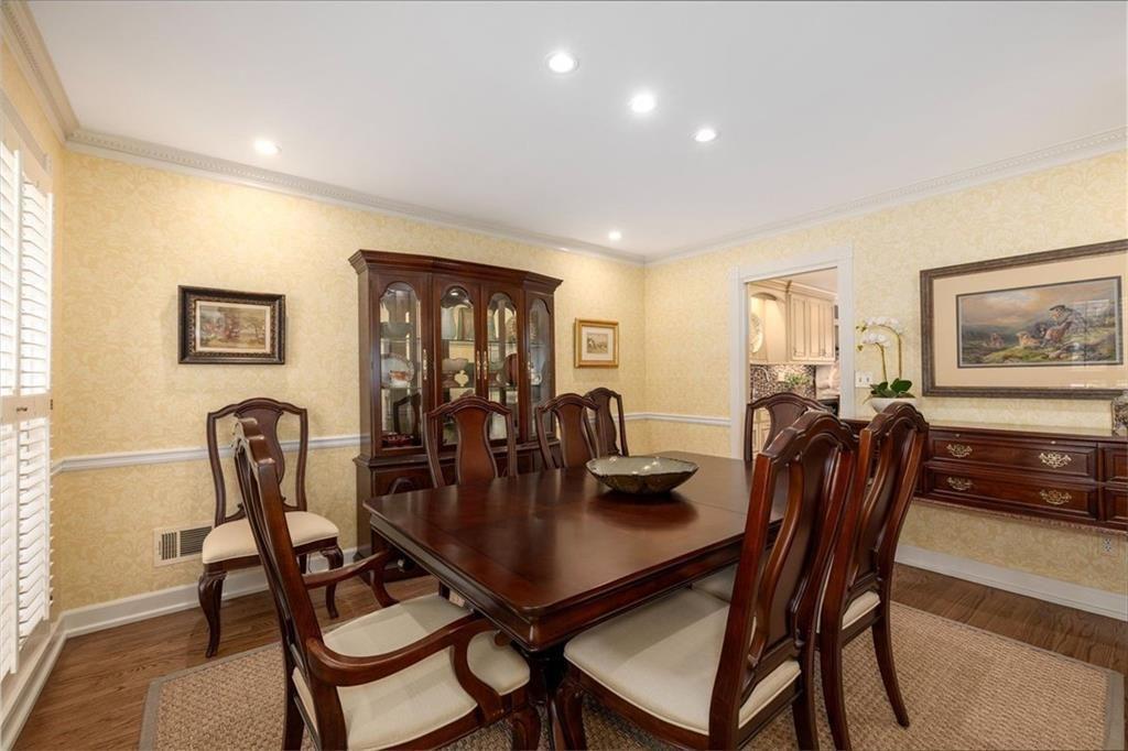 4890 Forestglade Court