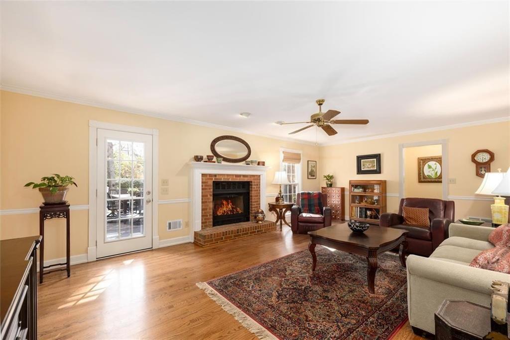 4890 Forestglade Court