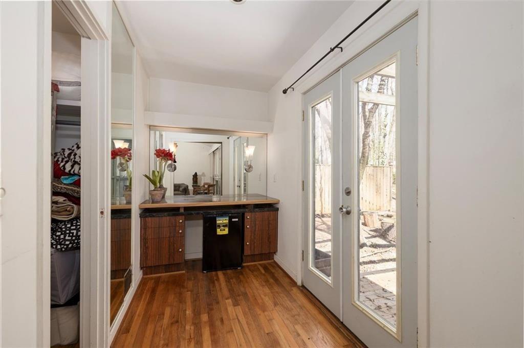 4917 Mountclaire Road