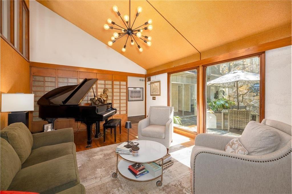 4917 Mountclaire Road