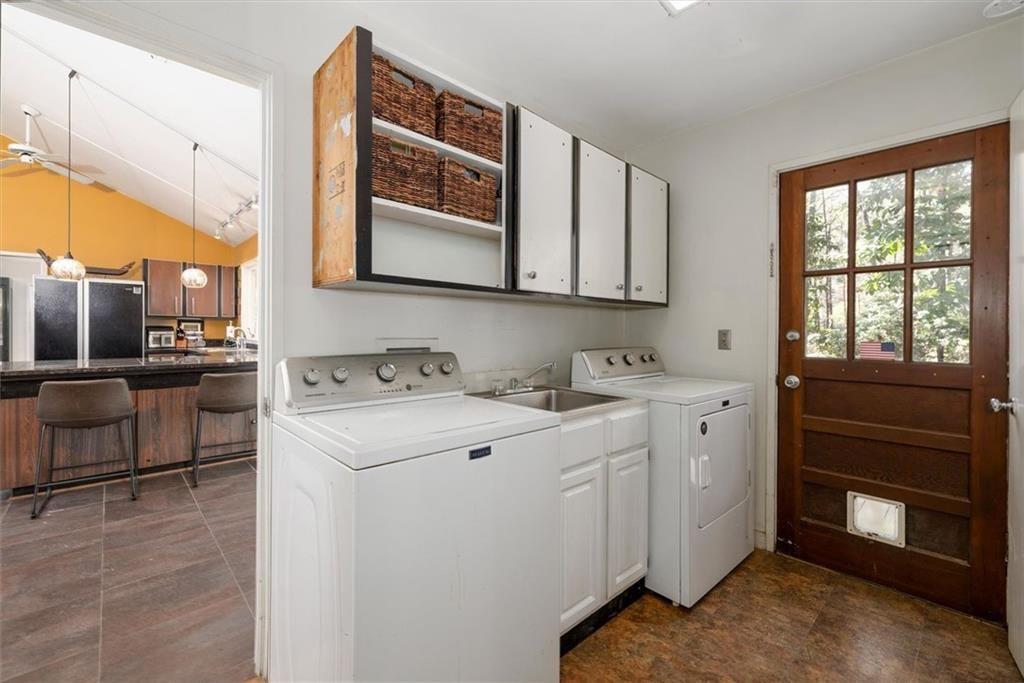 4917 Mountclaire Road