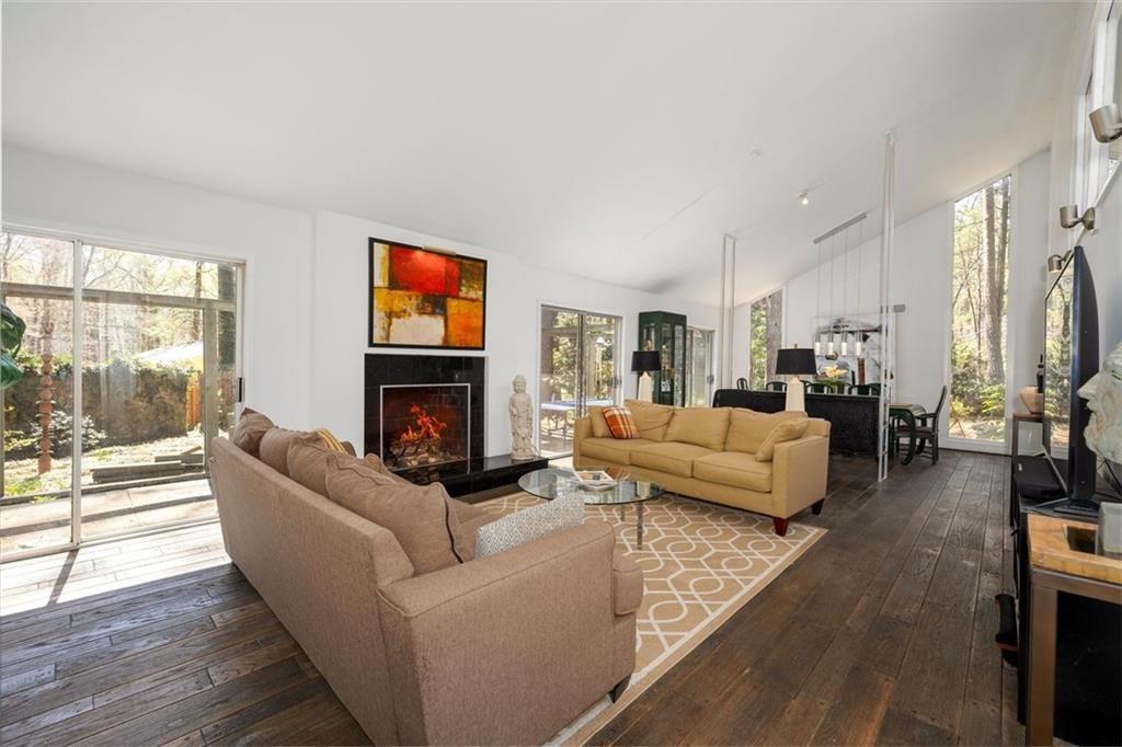 4917 Mountclaire Road