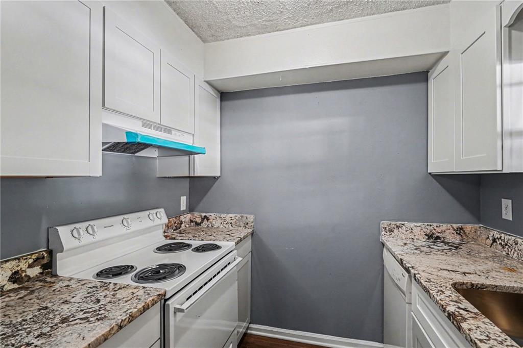 1016 Old Holcomb Bridge Rd Road