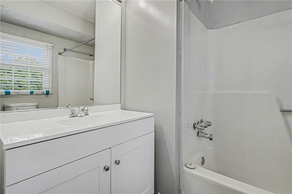 1016 Old Holcomb Bridge Rd Road