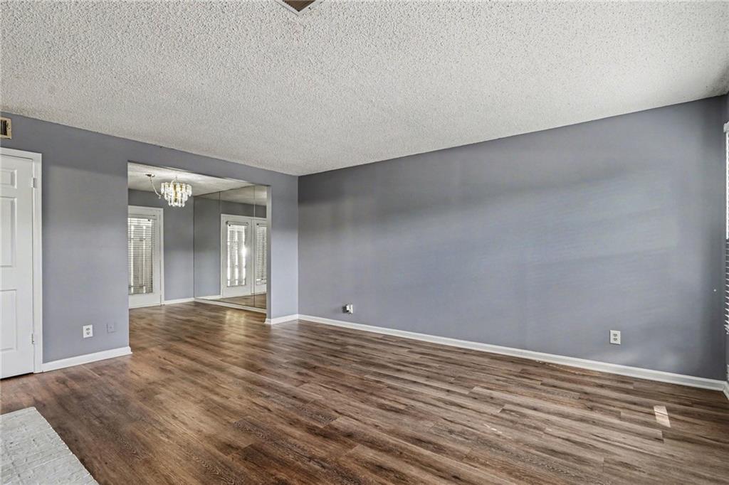 1016 Old Holcomb Bridge Rd Road