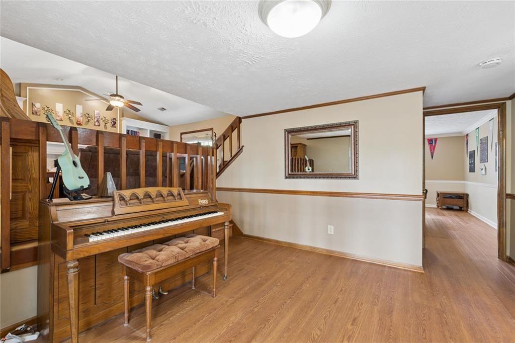 3492 Vista Heights Way SW