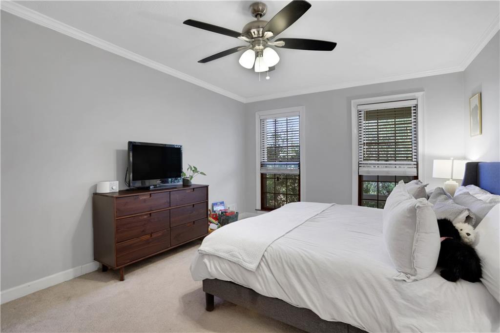 5813 Four Winds Drive SW