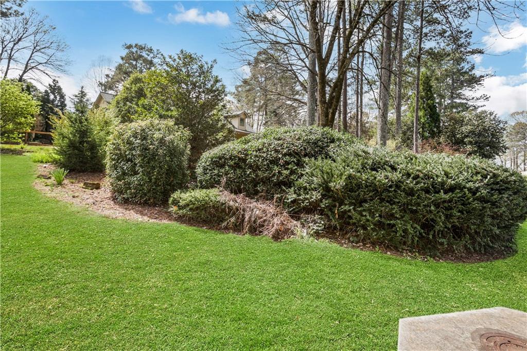 5813 Four Winds Drive SW