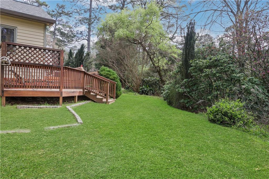 5813 Four Winds Drive SW