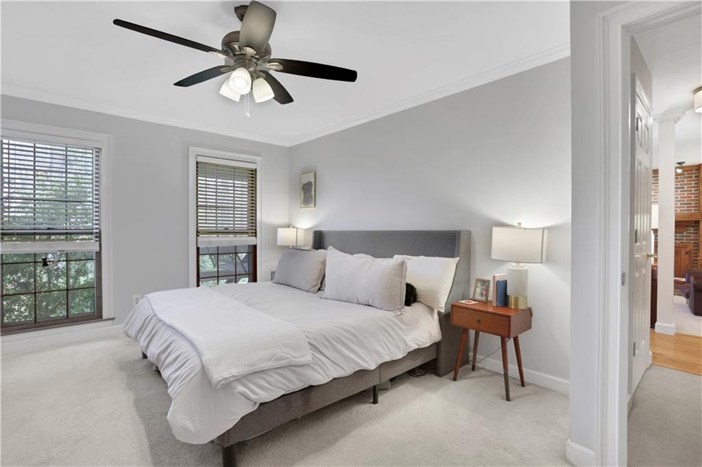 5813 Four Winds Drive SW