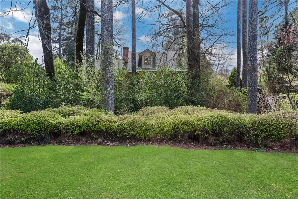 5813 Four Winds Drive SW