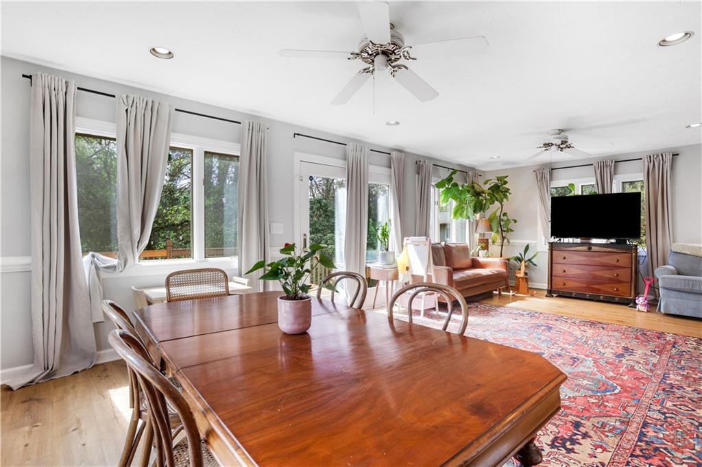 5813 Four Winds Drive SW