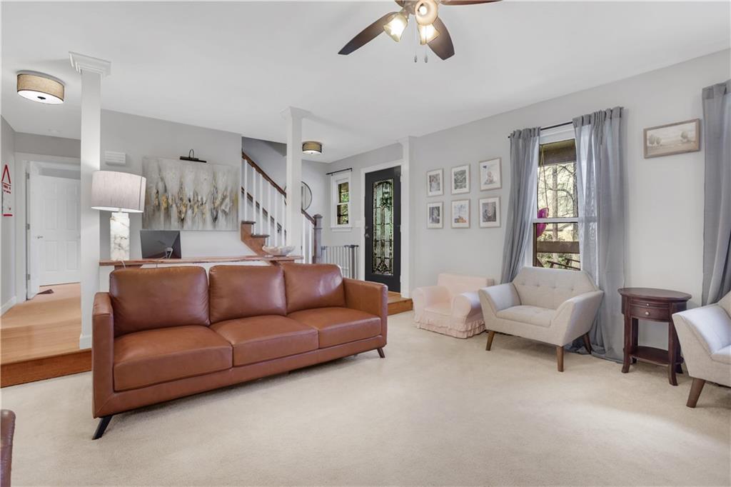 5813 Four Winds Drive SW