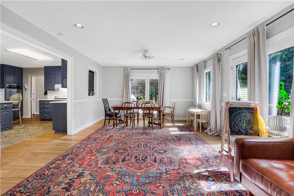 5813 Four Winds Drive SW