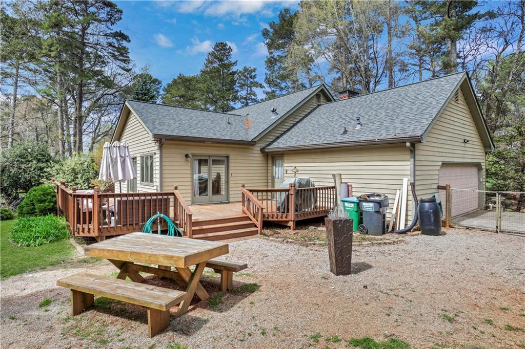 5813 Four Winds Drive SW