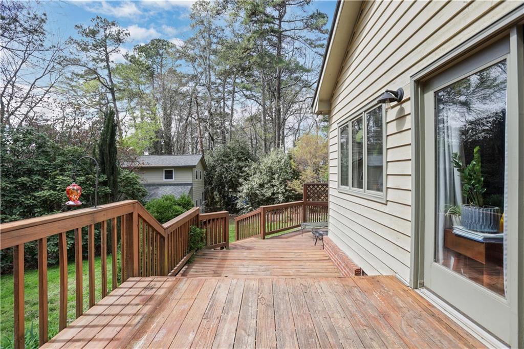 5813 Four Winds Drive SW