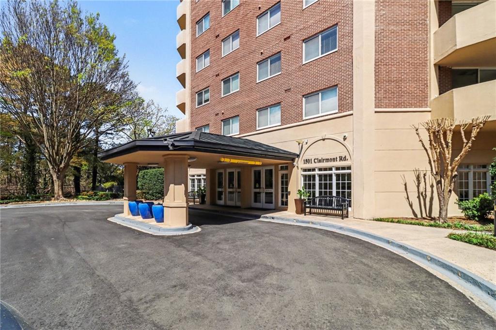 1501 Clairmont Road Unit 827