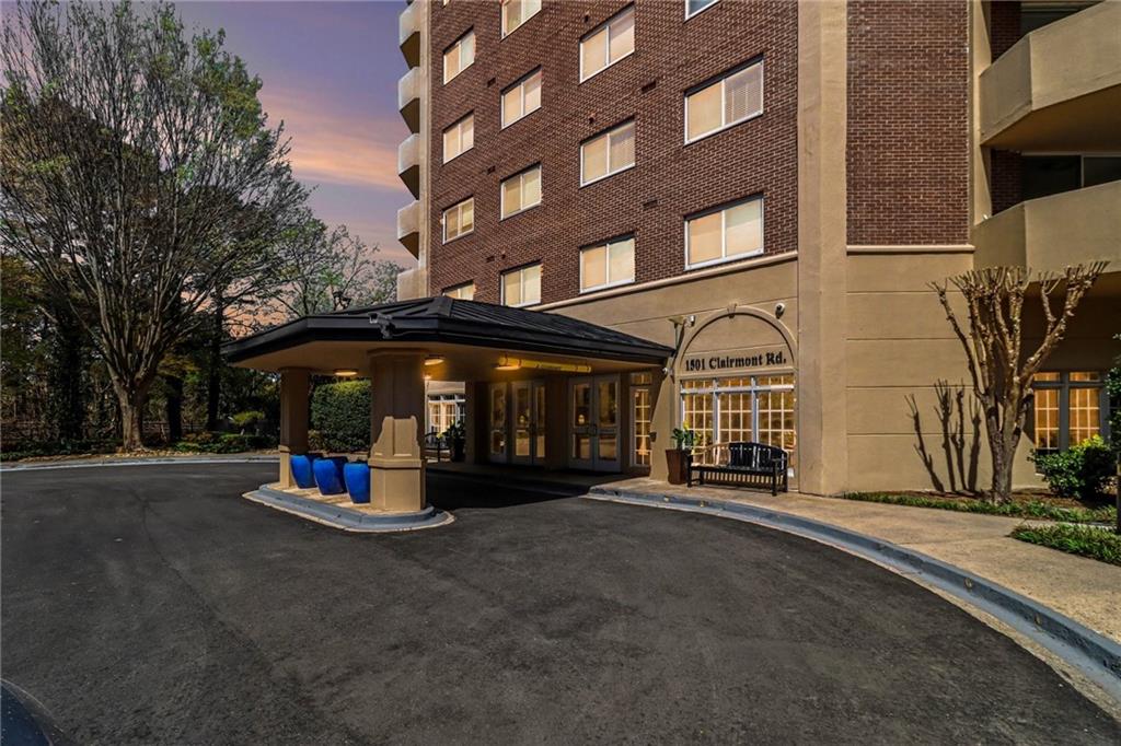 1501 Clairmont Road Unit 827