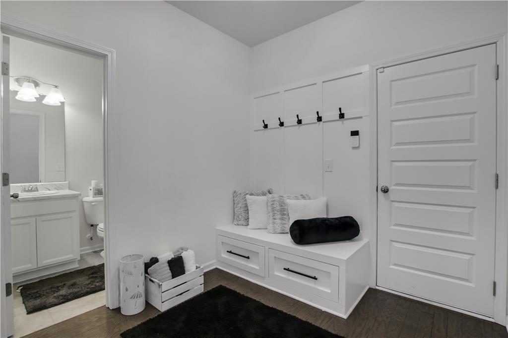 1821 Campbell Oaks Drive