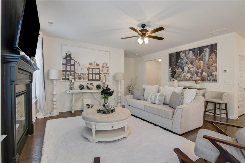 1821 Campbell Oaks Drive